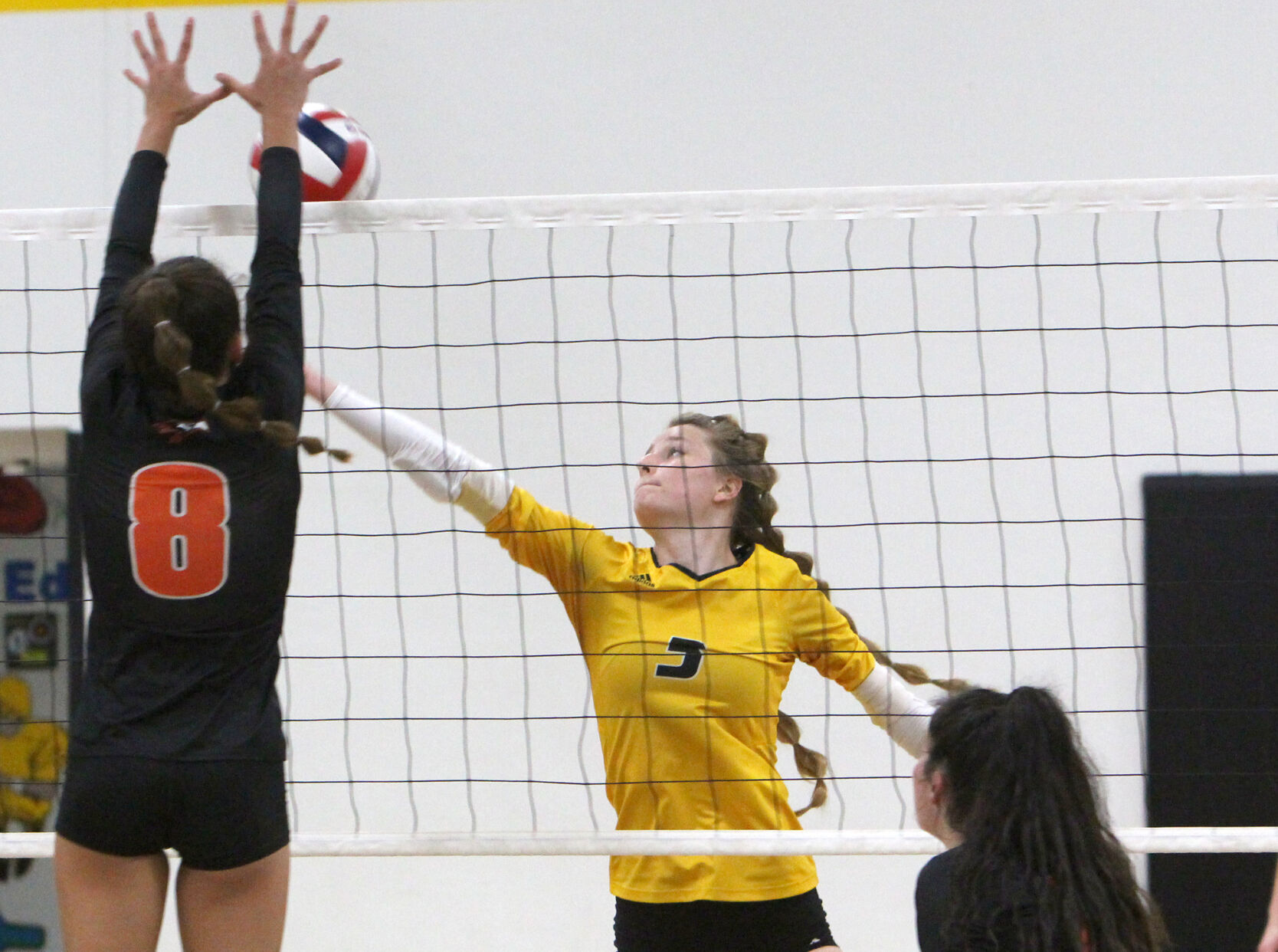Bloomer at Cadott volleyball 9-13-22